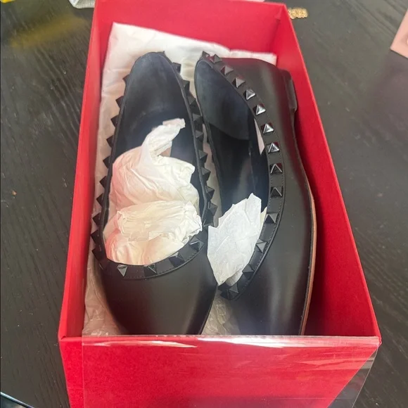 Valentino Black Leather Pointed Rockstud Flats - Picture 6 of 8